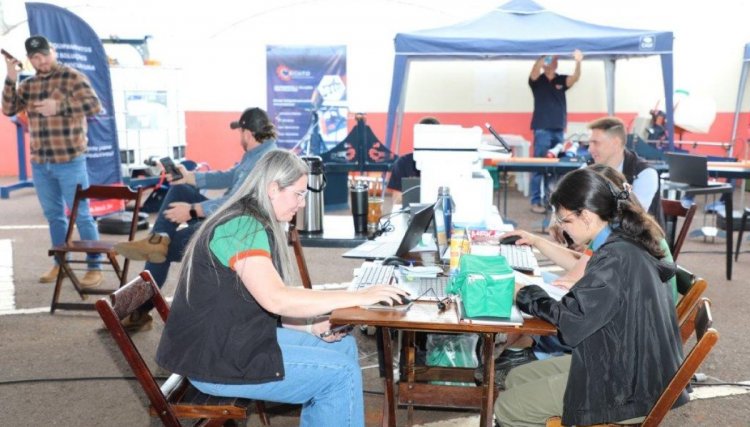 Oportunidades de neg&oacute;cios para produtores rurais na Loja Agropecu&aacute;ria da Copacol em Cafel&acirc;ndia