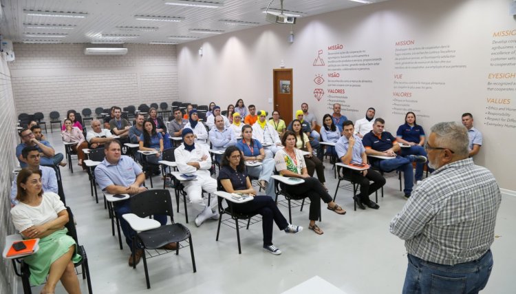 Referência na produção de alimentos Copacol mantém certificação ISO 9001 e reforça padrão de qualidade