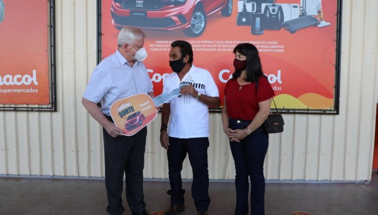 Copacol entrega prêmio da Promoção Coopere com a Sorte