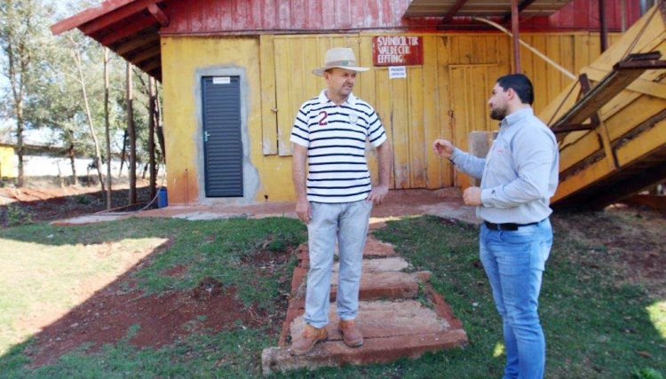 Valdecir Effting é o melhor suinocultor da Copacol do mês