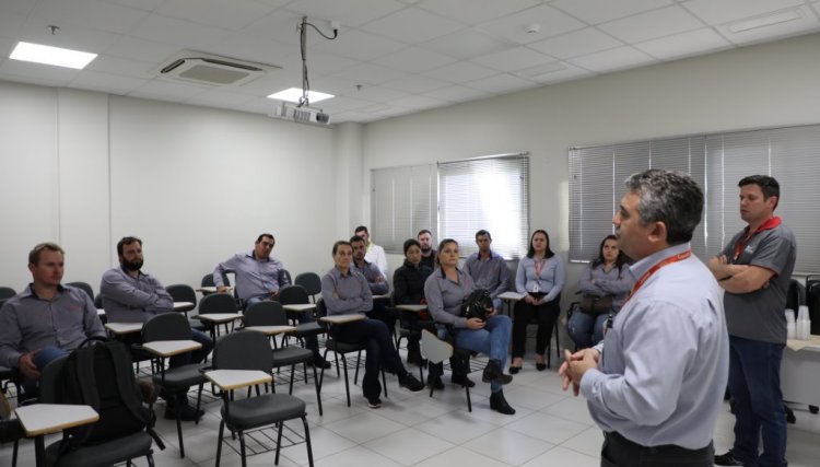 Integrantes do programa Cooperara Copacol se aprofundam nos processos log&iacute;sticos