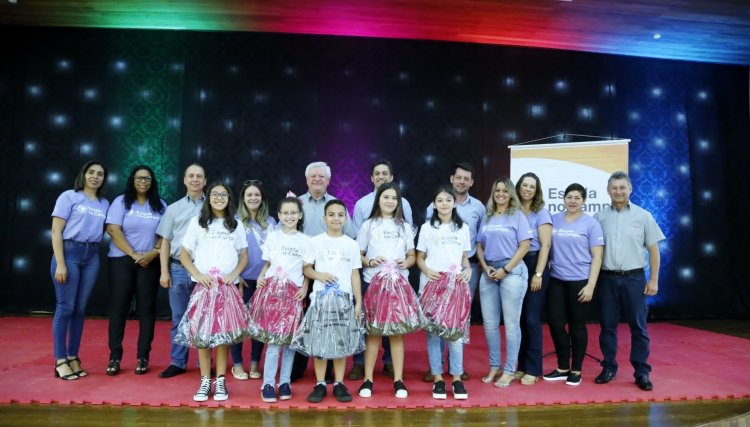 Copacol e Syngenta premiam alunos que se destacaram na produção de frases e desenhos