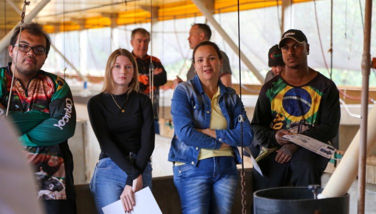 Jovens da Copacol aprendem sobre inova&ccedil;&atilde;o na suinocultura 
