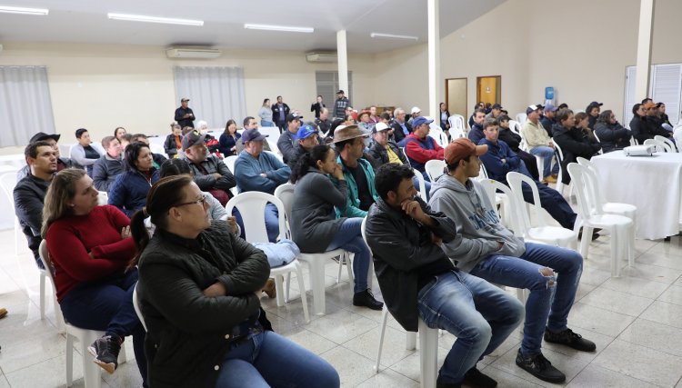 Bem-estar animal é tema principal de palestra para suinocultores da Copacol