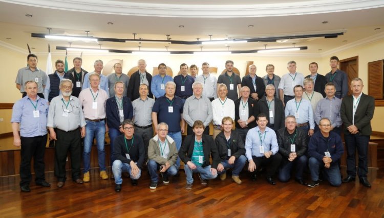 Referência do cooperativismo brasileiro, Copacol recebe Líderes do RS