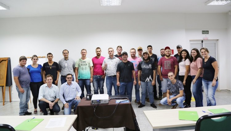 Conecta Copacol realiza primeiro módulo do programa que visa a sucessão 