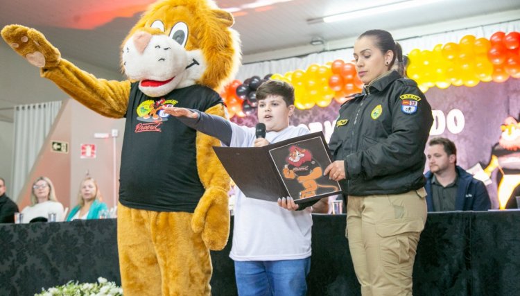 Crianças de Tupãssi celebram formatura do Proerd com apoio da Copacol