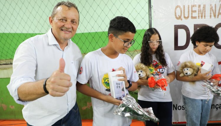 Formatura do Proerd marca momento especial em Goioer&ecirc; e prefeito agradece a parceria da Copacol
