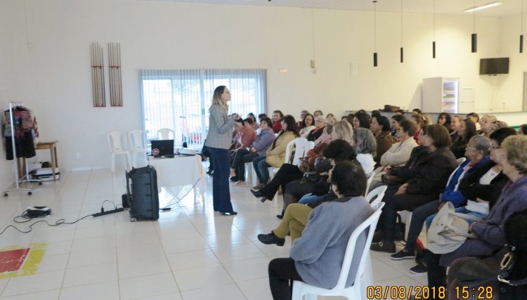 Autoestima é tema de palestra para Grupo feminino da Copacol