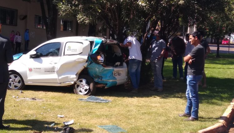Acidente entre dois carros é registrado nesta manhã em Cafelândia