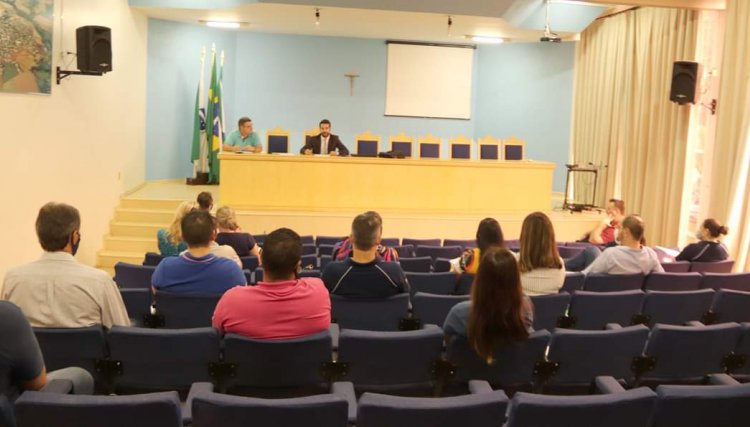 Procurador Jurídico passa orientações a secretários de Cafelândia 