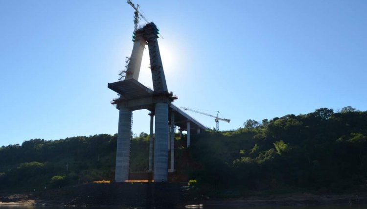 Veja as belas imagens da ponte da Integração Brasil-Paraguai, financiada pela Itaipu 