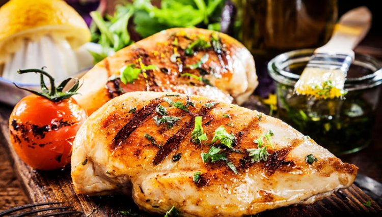 Aves lideram como a carne mais consumida em 70 países