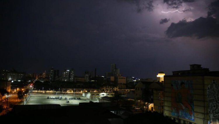 Chuva deve atingir Curitiba nesta quarta-feira (4), desta vez acompanhada de trovoadas