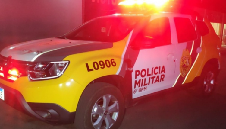 Revoltante: Mãe leva filho de seis anos para quarto de motel com três homens