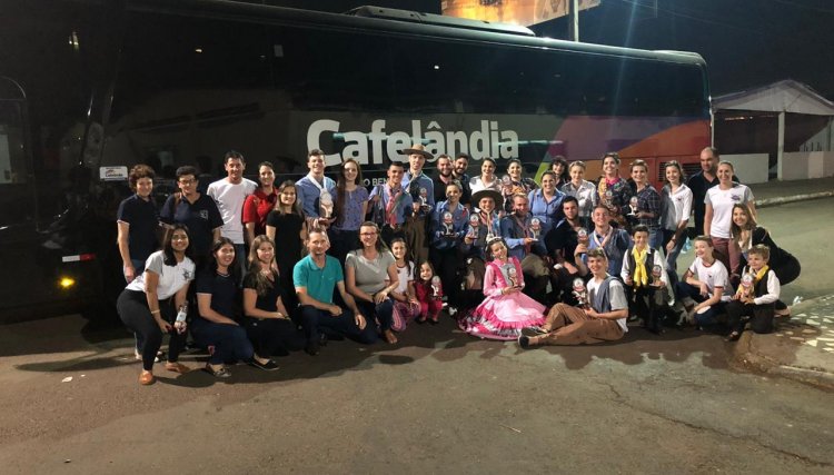 CTG Chão Sagrado de Cafelândia participa do IV CHARRUART