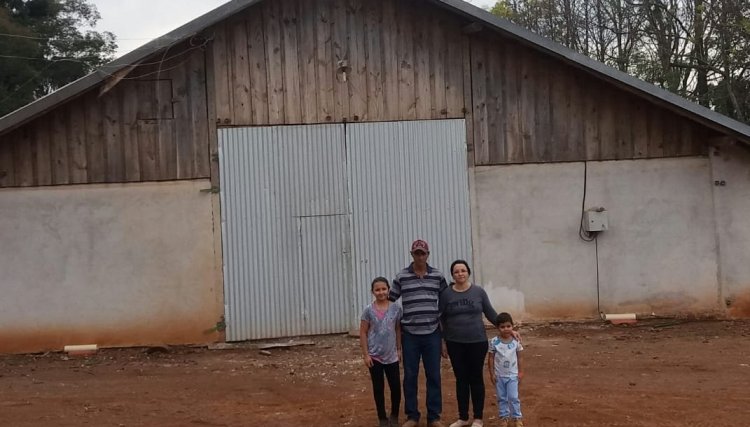 Maria Aparecida do Nascimento é a melhor avicultora da semana na Copacol 