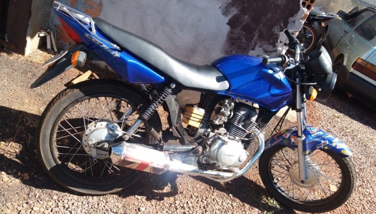 Polícia de Nova Aurora faz apreensão de moto