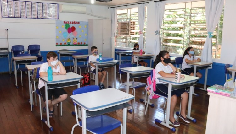 Aulas presenciais retomam na próxima segunda-feira (15) em Cafelândia
