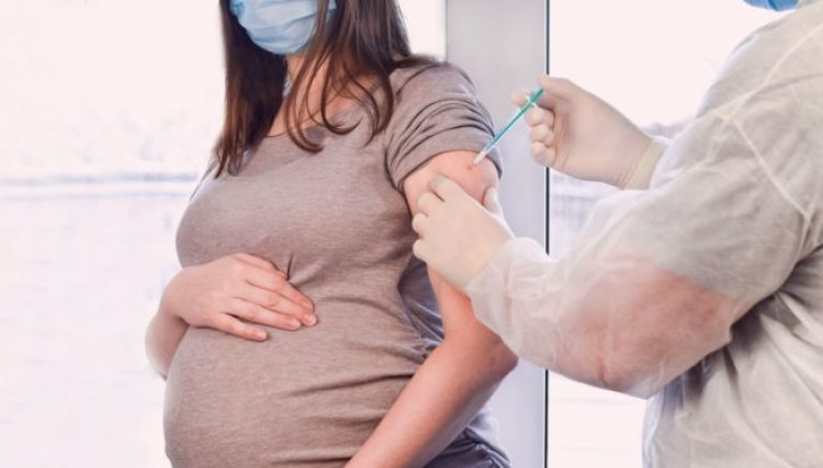 Gestantes e puérperas só poderão tomar vacina contra Covid-19 com pedido médico