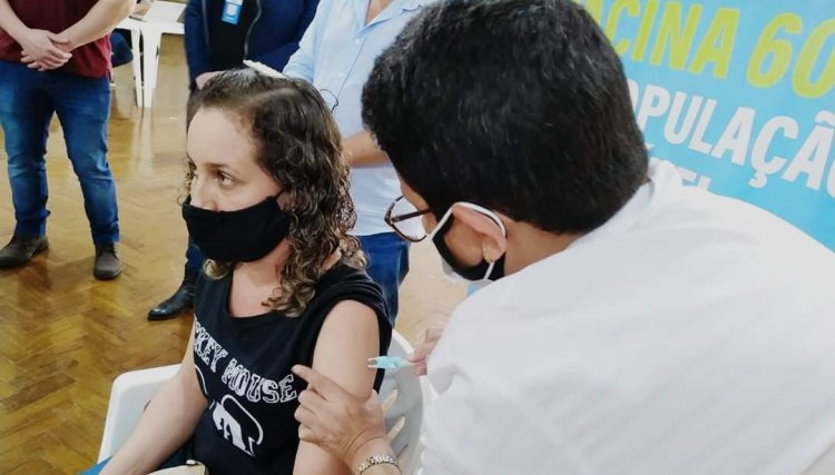 Cafelândia imuniza nesta sexta-feira (23) população com segunda dose de Coronavac 