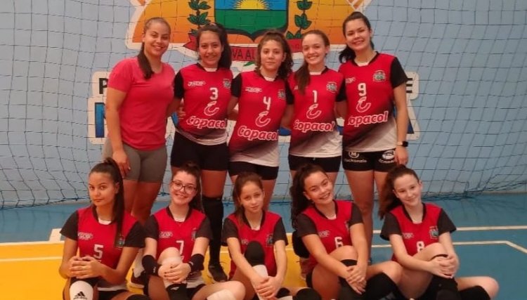 Equipes de futsal e vôlei de Nova Aurora estreiam nos Jogos da Juventude 