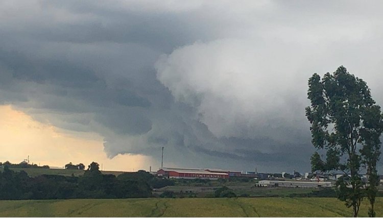 Temporais devem atingir toda a região oeste do Paraná no fim de semana