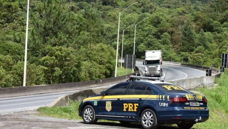 PRF registra no último feriado 113 acidentes, com 114 feridos e 8 mortes nas rodovias do Paraná 