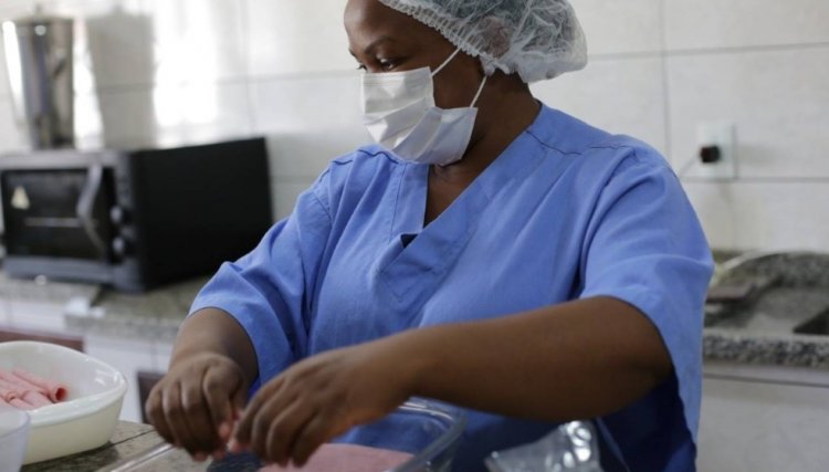 Huop: pacientes da ala de desintoxicação participam de cinema em atividade externa