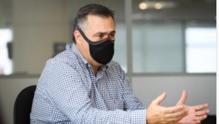 Vacinação em massa contra a Covid-19 salvou a vida de muitos paranaenses, diz Beto Preto