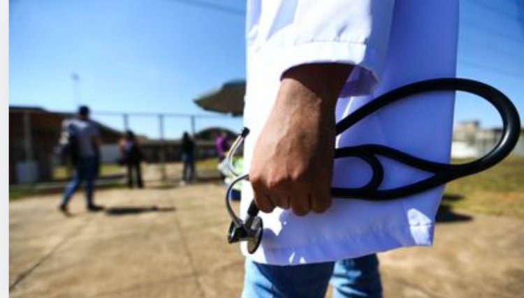 Médico estrangeiro deve ter exame de português para atuar no país