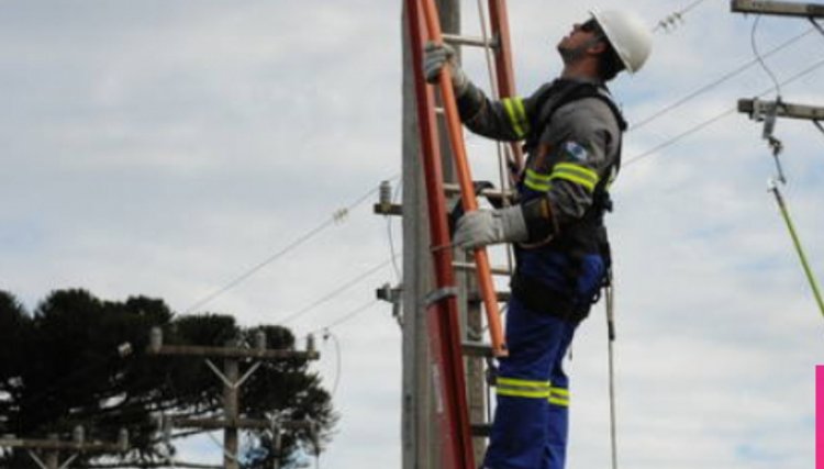 Temporal deixa 473 mil casas sem energia elétrica no Paraná