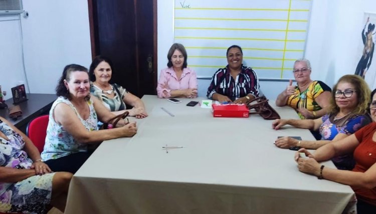 Candidatas a Miss Terceira Idade se reúnem em Cafelândia 