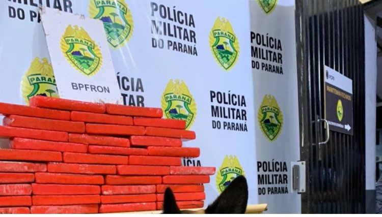 BPFRON apreende drogas em ônibus na cidade de Corbélia
