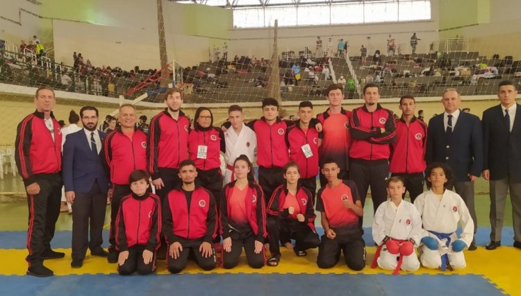 Cafelândia conquista sete medalhas, sendo uma de ouro, no campeonato paranaense de karatê