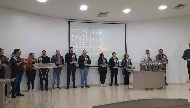 Cressol Progresso participa de reunião em agradecimento pela Festa do Trabalhador