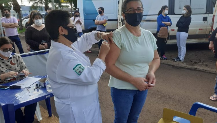 Secretaria de Saúde de Cafelândia inicia vacina da quarta dose para pessoas acima de 50 anos