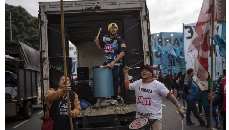 Caminhoneiros fazem paralisação na Argentina por valor do diesel no país