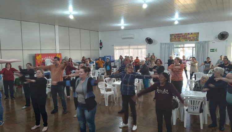 Assistência Social de Cafelândia realiza encontro do Amando a minha Idade todas às quartas-feiras