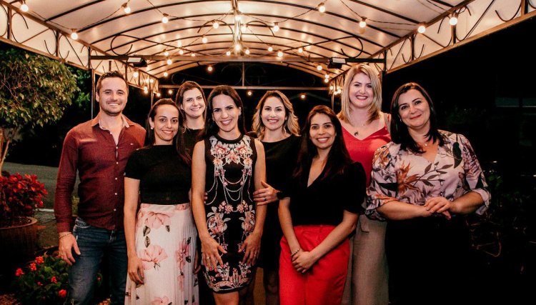 Mentoria Transforme sua vida através da Hipnose com Dra Elaine Rebolo é finalizada