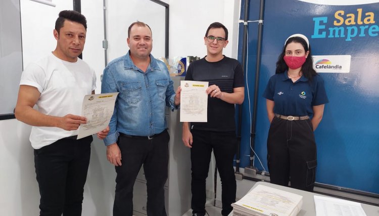 MEI�s podem retirar Alvar&aacute; na Sala do Empreendedor de Cafel&acirc;ndia