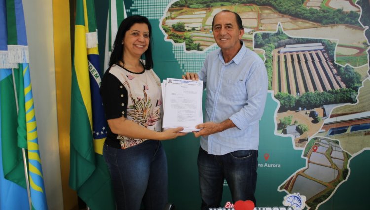 Executivo de Nova Aurora protocola no Legislativo projeto de Plano de Cargos, Carreira e Sal&aacute;rios do magist&eacute;rio p&uacute;blico municipal
