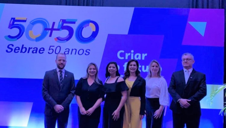 Administra&ccedil;&atilde;o Municipal de Nova Aurora participa de festa em comemora&ccedil;&atilde;o aos 50 anos do Sebrae realizado em Cascavel