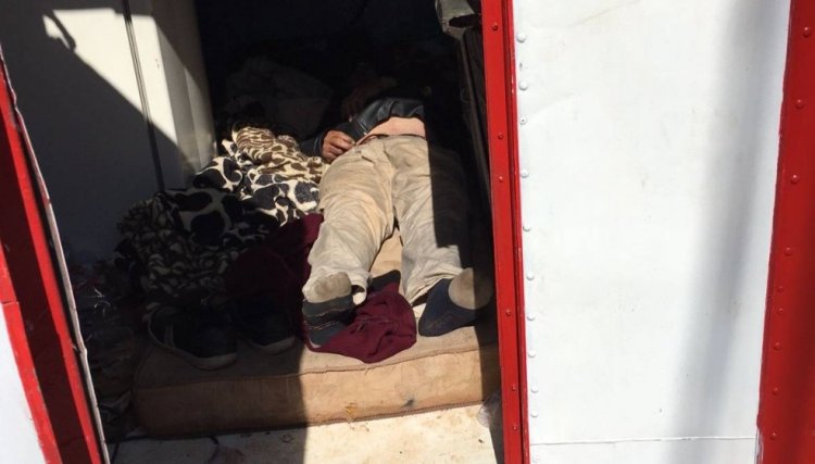 Homem é encontrado morto em trailer na região 