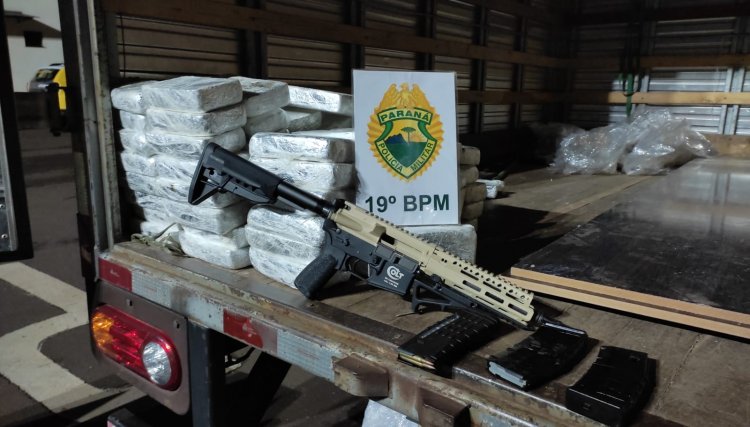 Polícia realiza apreensão avaliada em R$ 15 milhões de cocaína e fuzil, veja o vídeo 