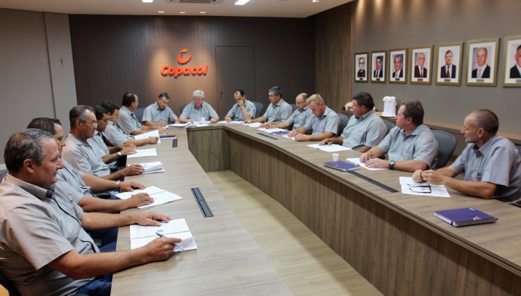 Novo Conselho de Administração da Copacol participa de reunião