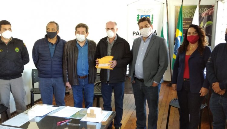 Nova Aurora recebe cartões do programa Comida Boa