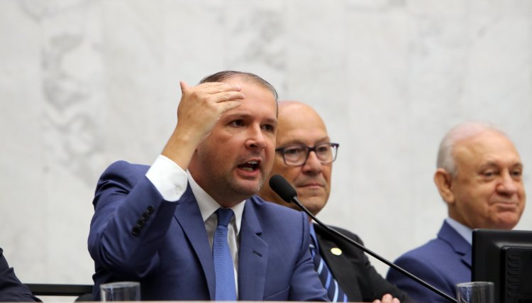 Deputado Micheletto repudia proposta de Oriovisto, que extingue cidades no PR