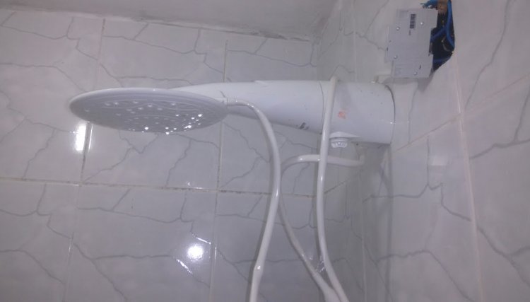 Moradores de Cafelândia continuam sofrendo com a falta da água e a previsão é que o serviço volte ao normal apenas no dia 17