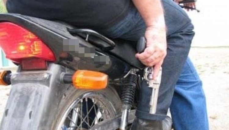 Homens em motocicleta atiram contra fiscais do covid na região 